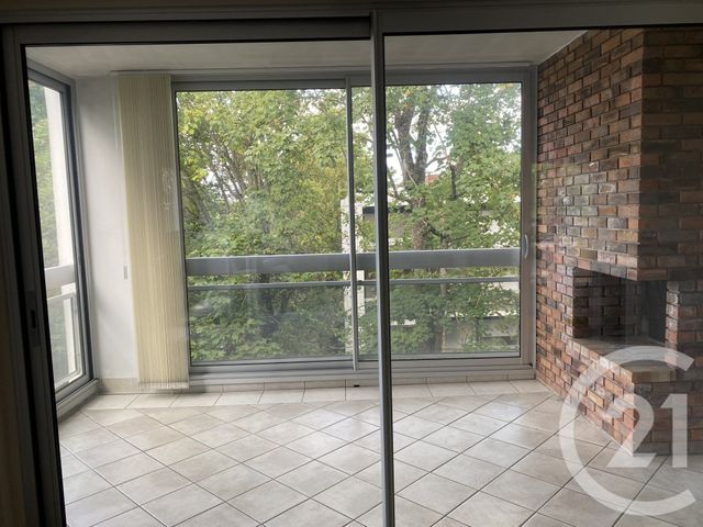 Appartement à louer - 3 pièces - 76.41 m2 - L ISLE ADAM - 95 - ILE-DE-FRANCE - Century 21 Osmose