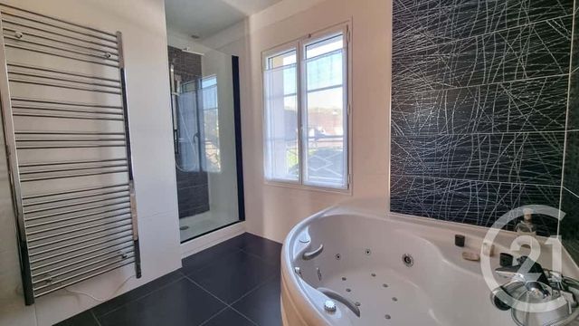 Afficher la photo en grand maison à vendre - 7 pièces - 227.27 m2 - PARMAIN - 95 - ILE-DE-FRANCE - Century 21 Osmose