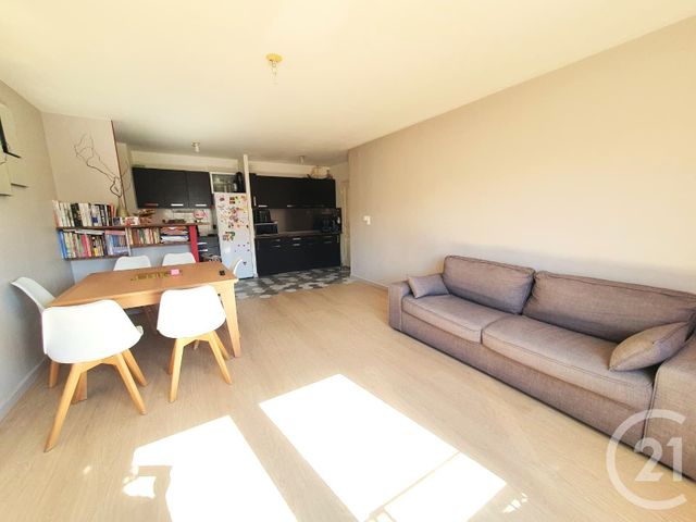 Appartement F4 à vendre - 4 pièces - 86.2 m2 - L ISLE ADAM - 95 - ILE-DE-FRANCE - Century 21 Osmose