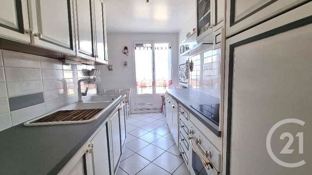 Appartement F3 à vendre - 3 pièces - 66.87 m2 - L ISLE ADAM - 95 - ILE-DE-FRANCE - Century 21 Osmose