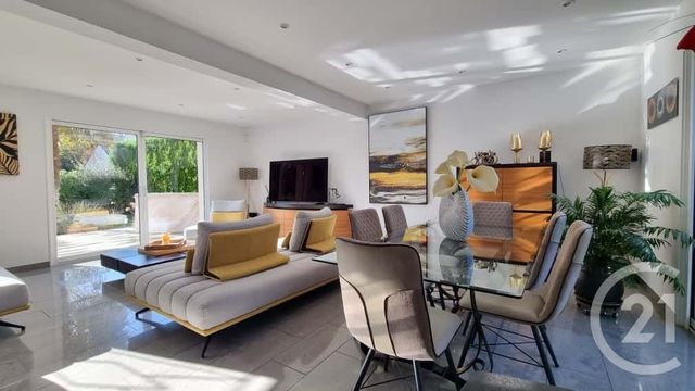 Afficher la photo en grand maison à vendre - 7 pièces - 227.27 m2 - L ISLE ADAM - 95 - ILE-DE-FRANCE - Century 21 Osmose