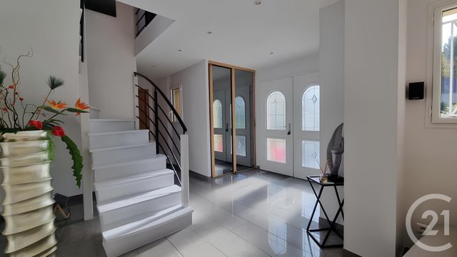 Afficher la photo en grand maison à vendre - 7 pièces - 227.27 m2 - L ISLE ADAM - 95 - ILE-DE-FRANCE - Century 21 Osmose