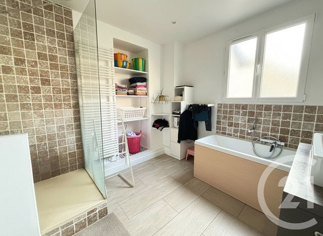 Appartement F5 à vendre - 5 pièces - 94.04 m2 - MERY SUR OISE - 95 - ILE-DE-FRANCE - Century 21 Osmose