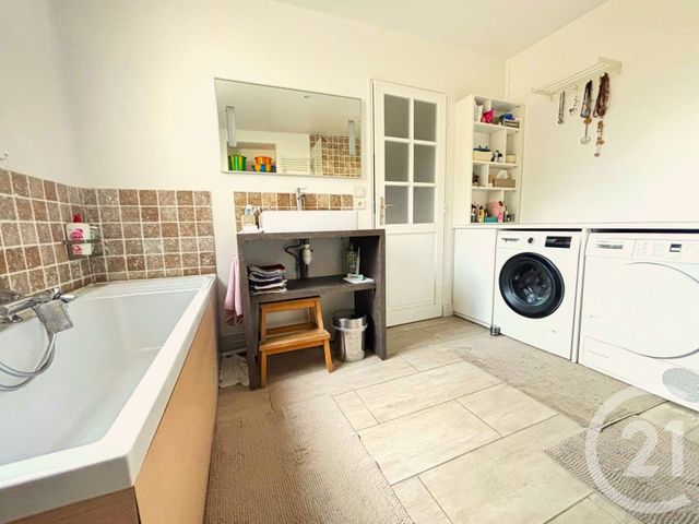 Appartement F5 à vendre - 5 pièces - 94.04 m2 - MERY SUR OISE - 95 - ILE-DE-FRANCE - Century 21 Osmose