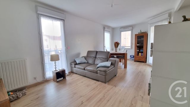 Appartement F3 à vendre - 3 pièces - 58.0 m2 - MERIEL - 95 - ILE-DE-FRANCE - Century 21 Osmose