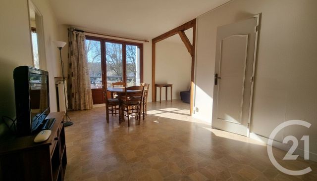 Appartement Studio à vendre - 1 pièce - 34.76 m2 - L ISLE ADAM - 95 - ILE-DE-FRANCE - Century 21 Osmose