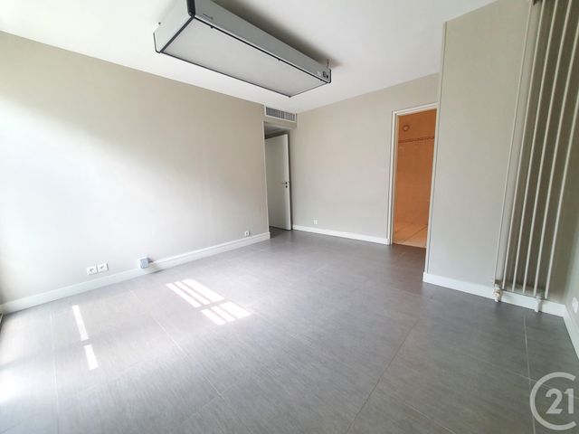 Appartement à louer - 6 pièces - 110.46 m2 - L ISLE ADAM - 95 - ILE-DE-FRANCE - Century 21 Osmose