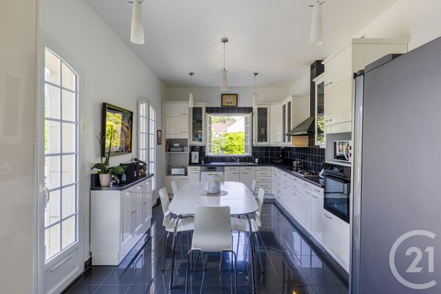 maison à vendre - 8 pièces - 263.5 m2 - NESLES LA VALLEE - 95 - ILE-DE-FRANCE - Century 21 Osmose