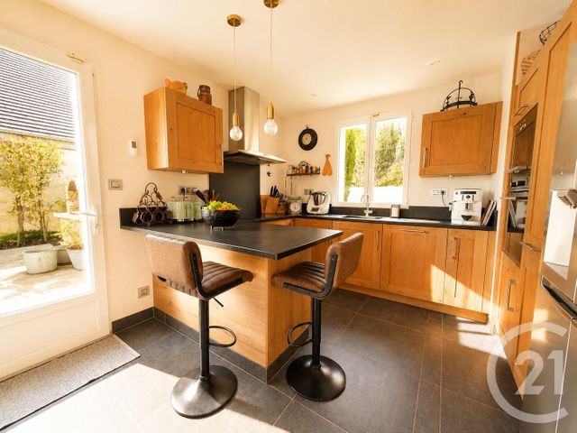 maison à vendre - 6 pièces - 235.0 m2 - NESLES LA VALLEE - 95 - ILE-DE-FRANCE - Century 21 Osmose