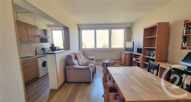 Appartement F3 à vendre - 3 pièces - 56.45 m2 - L ISLE ADAM - 95 - ILE-DE-FRANCE - Century 21 Osmose