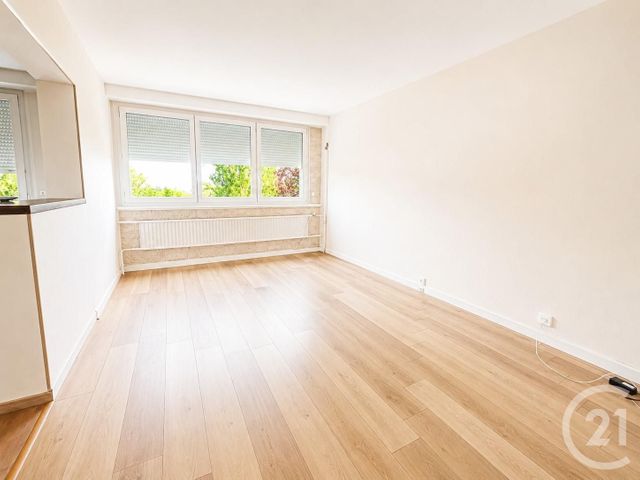 Appartement F3 à vendre - 3 pièces - 56.45 m2 - L ISLE ADAM - 95 - ILE-DE-FRANCE - Century 21 Osmose