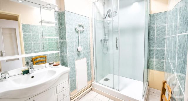 Appartement F3 à vendre - 3 pièces - 56.45 m2 - L ISLE ADAM - 95 - ILE-DE-FRANCE - Century 21 Osmose