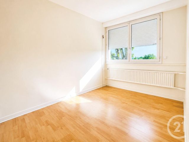 Appartement F3 à vendre - 3 pièces - 56.45 m2 - L ISLE ADAM - 95 - ILE-DE-FRANCE - Century 21 Osmose