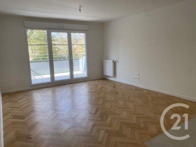 Appartement à louer - 3 pièces - 63.9 m2 - L ISLE ADAM - 95 - ILE-DE-FRANCE - Century 21 Osmose