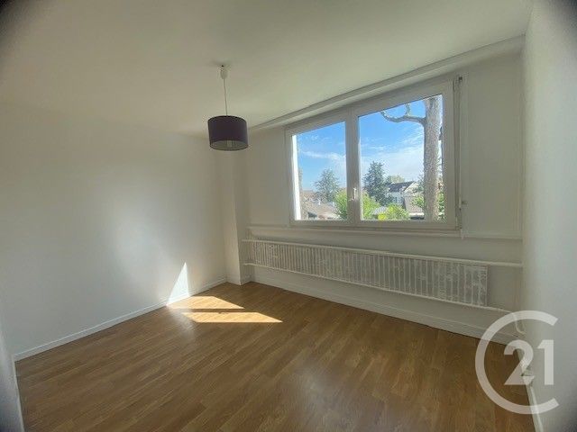 Appartement à louer - 3 pièces - 57.32 m2 - L ISLE ADAM - 95 - ILE-DE-FRANCE - Century 21 Osmose