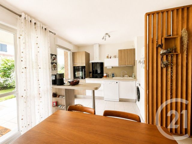 Appartement F4 à vendre - 4 pièces - 82.43 m2 - L ISLE ADAM - 95 - ILE-DE-FRANCE - Century 21 Osmose
