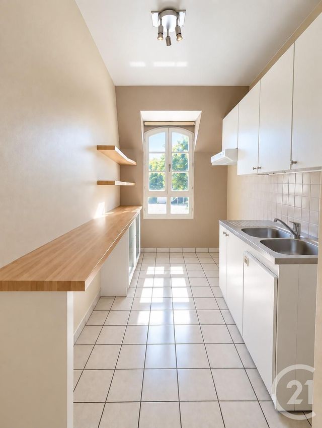 Appartement F2 à vendre - 2 pièces - 40.03 m2 - L ISLE ADAM - 95 - ILE-DE-FRANCE - Century 21 Osmose