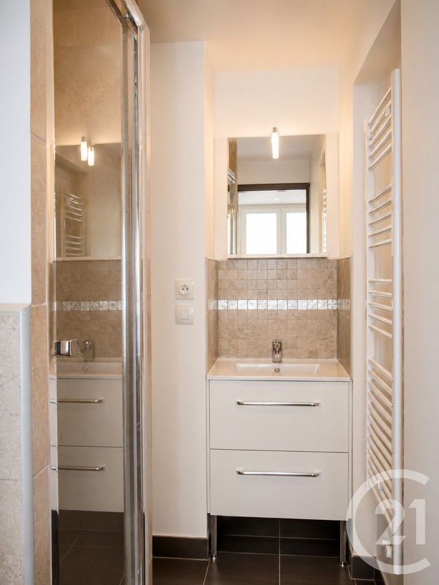 Appartement T2 à vendre - 2 pièces - 28.6 m2 - CHAMPAGNE SUR OISE - 95 - ILE-DE-FRANCE - Century 21 Osmose