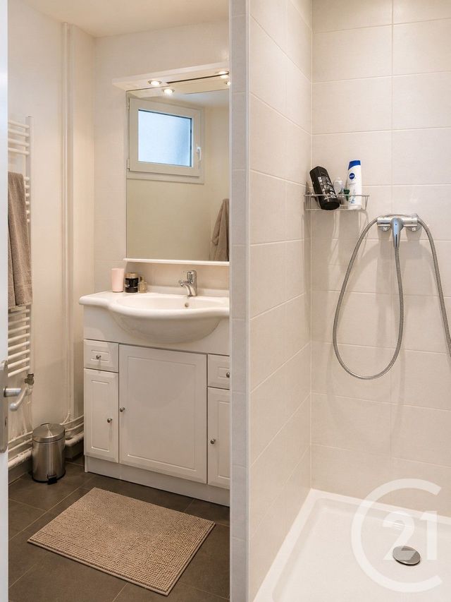 Appartement F2 à vendre - 2 pièces - 31.8 m2 - CHAMPAGNE SUR OISE - 95 - ILE-DE-FRANCE - Century 21 Osmose