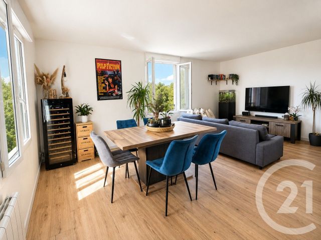 Appartement F3 à vendre - 3 pièces - 63.05 m2 - CHAMPAGNE SUR OISE - 95 - ILE-DE-FRANCE - Century 21 Osmose