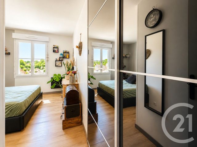 Appartement F3 à vendre - 3 pièces - 63.05 m2 - L ISLE ADAM - 95 - ILE-DE-FRANCE - Century 21 Osmose