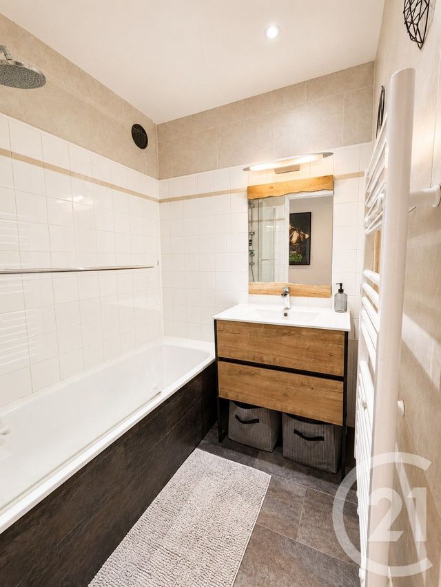 Appartement F3 à vendre - 3 pièces - 63.05 m2 - L ISLE ADAM - 95 - ILE-DE-FRANCE - Century 21 Osmose