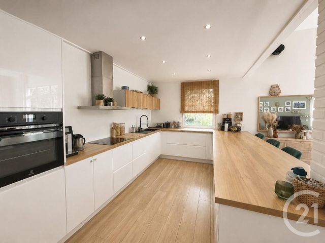 maison à vendre - 7 pièces - 176.0 m2 - NESLES LA VALLEE - 95 - ILE-DE-FRANCE - Century 21 Osmose