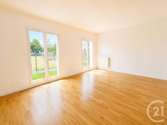 Appartement à louer - 3 pièces - 65.76 m2 - L ISLE ADAM - 95 - ILE-DE-FRANCE - Century 21 Osmose