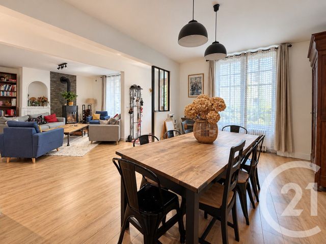 maison à vendre - 7 pièces - 175.9 m2 - NESLES LA VALLEE - 95 - ILE-DE-FRANCE - Century 21 Osmose