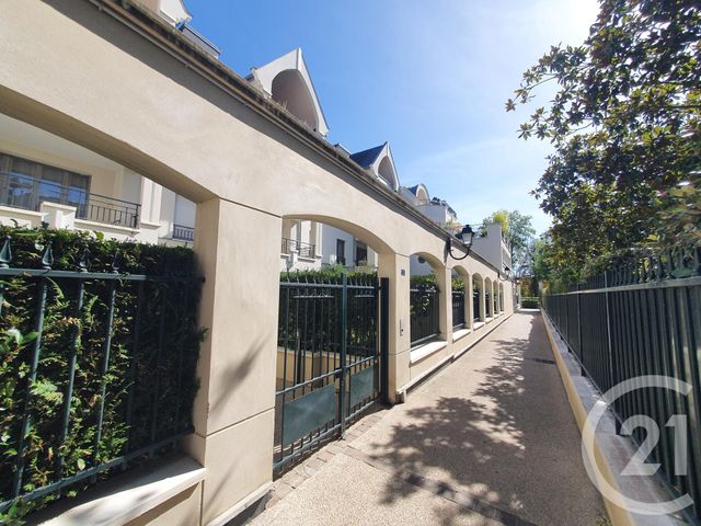 Appartement F2 à vendre - 2 pièces - 42.64 m2 - L ISLE ADAM - 95 - ILE-DE-FRANCE - Century 21 Osmose