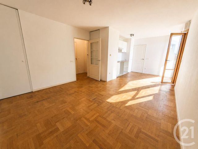Appartement F2 à vendre - 2 pièces - 42.64 m2 - L ISLE ADAM - 95 - ILE-DE-FRANCE - Century 21 Osmose