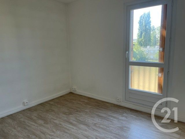 Appartement à louer - 3 pièces - 56.34 m2 - L ISLE ADAM - 95 - ILE-DE-FRANCE - Century 21 Osmose