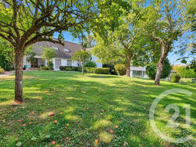 maison à vendre - 8 pièces - 282.37 m2 - NERVILLE LA FORET - 95 - ILE-DE-FRANCE - Century 21 Osmose