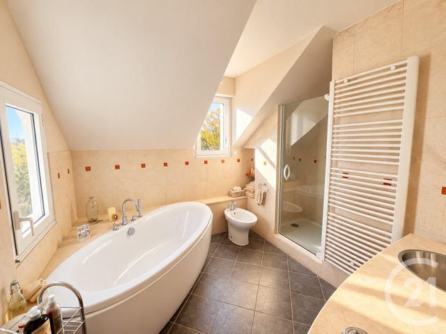 maison à vendre - 10 pièces - 232.0 m2 - NESLES LA VALLEE - 95 - ILE-DE-FRANCE - Century 21 Osmose
