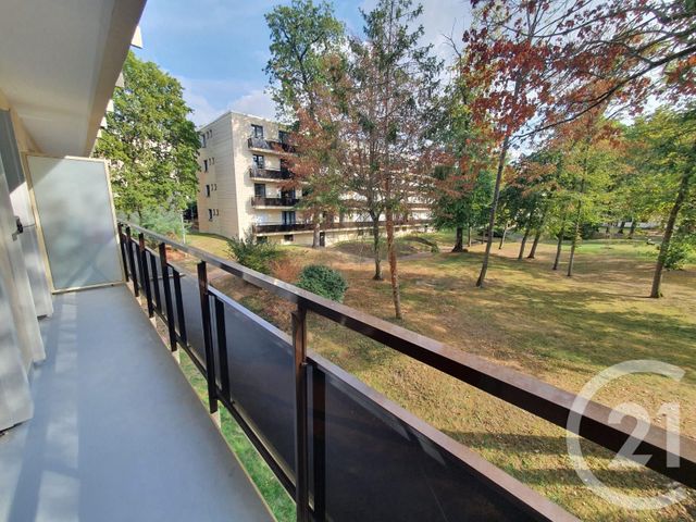 Appartement F3 à vendre - 3 pièces - 66.37 m2 - L ISLE ADAM - 95 - ILE-DE-FRANCE - Century 21 Osmose