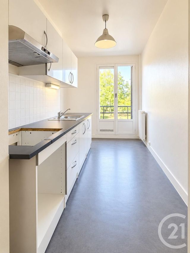 Appartement F3 à vendre - 3 pièces - 66.37 m2 - L ISLE ADAM - 95 - ILE-DE-FRANCE - Century 21 Osmose