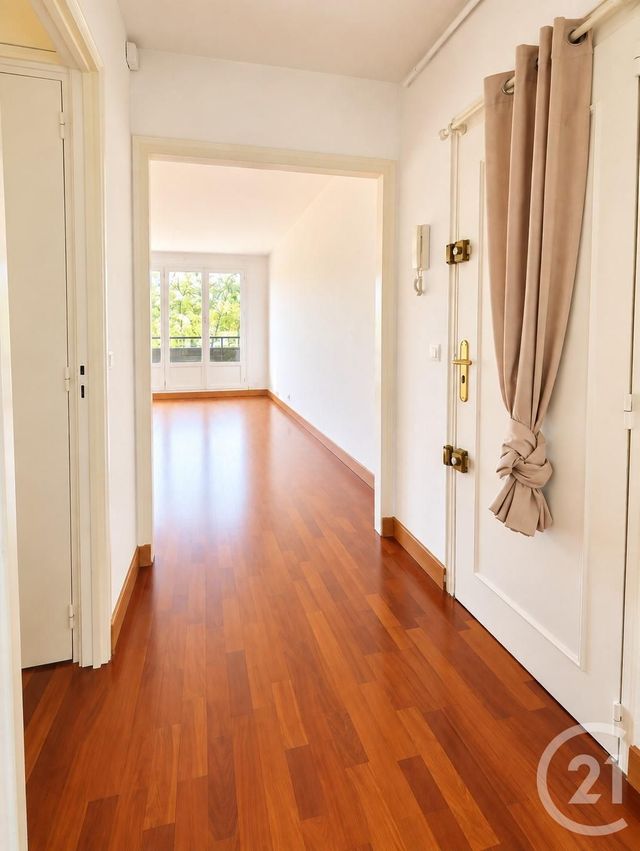 Appartement F3 à vendre - 3 pièces - 66.37 m2 - L ISLE ADAM - 95 - ILE-DE-FRANCE - Century 21 Osmose