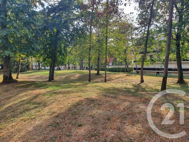 Appartement F3 à vendre - 3 pièces - 66.37 m2 - L ISLE ADAM - 95 - ILE-DE-FRANCE - Century 21 Osmose