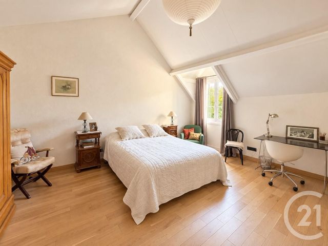 maison à vendre - 7 pièces - 230.0 m2 - NESLES LA VALLEE - 95 - ILE-DE-FRANCE - Century 21 Osmose