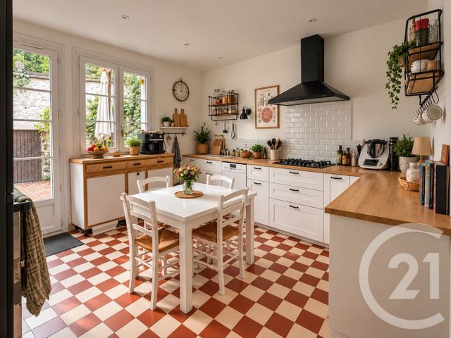 maison à vendre - 7 pièces - 175.9 m2 - NESLES LA VALLEE - 95 - ILE-DE-FRANCE - Century 21 Osmose