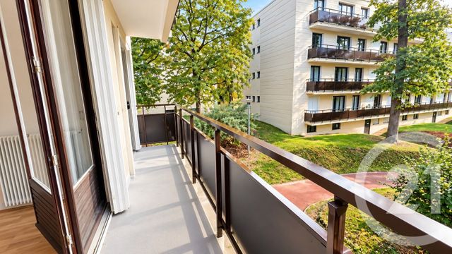 Appartement F3 à vendre - 3 pièces - 66.43 m2 - L ISLE ADAM - 95 - ILE-DE-FRANCE - Century 21 Osmose