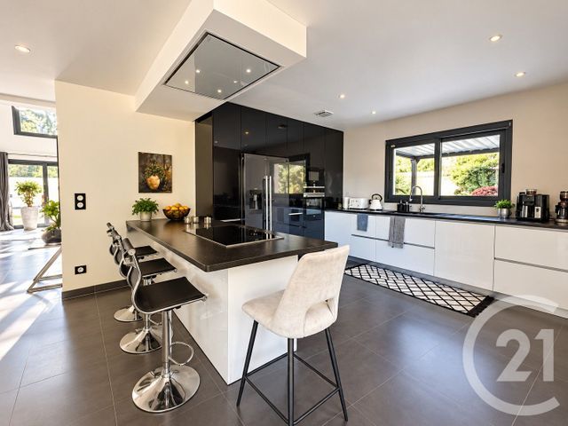 maison à vendre - 7 pièces - 224.88 m2 - CHAMPAGNE SUR OISE - 95 - ILE-DE-FRANCE - Century 21 Osmose