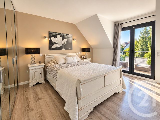 maison à vendre - 7 pièces - 224.88 m2 - CHAMPAGNE SUR OISE - 95 - ILE-DE-FRANCE - Century 21 Osmose