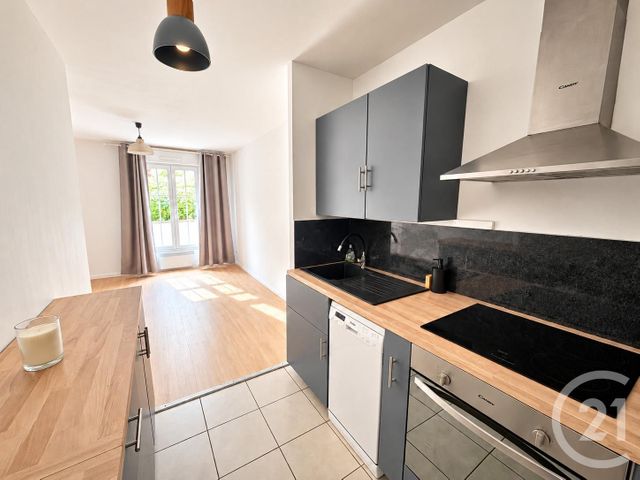 Appartement F2 à vendre - 2 pièces - 92.95 m2 - AUVERS SUR OISE - 95 - ILE-DE-FRANCE - Century 21 Osmose