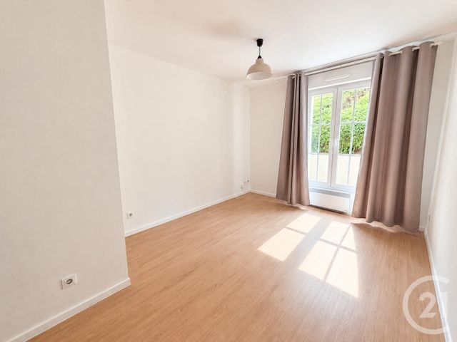 Appartement F2 à vendre - 2 pièces - 92.95 m2 - AUVERS SUR OISE - 95 - ILE-DE-FRANCE - Century 21 Osmose